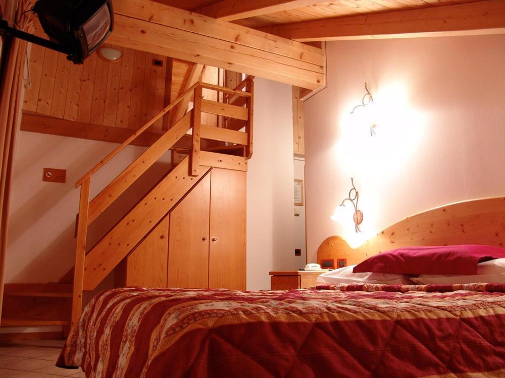 Jolly B&B - Affittacamere Dimaro Quarto foto